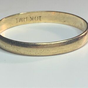 10K Gold Band Ring - Yellow Gold Simple Band. RMI 10kt stamp tested.